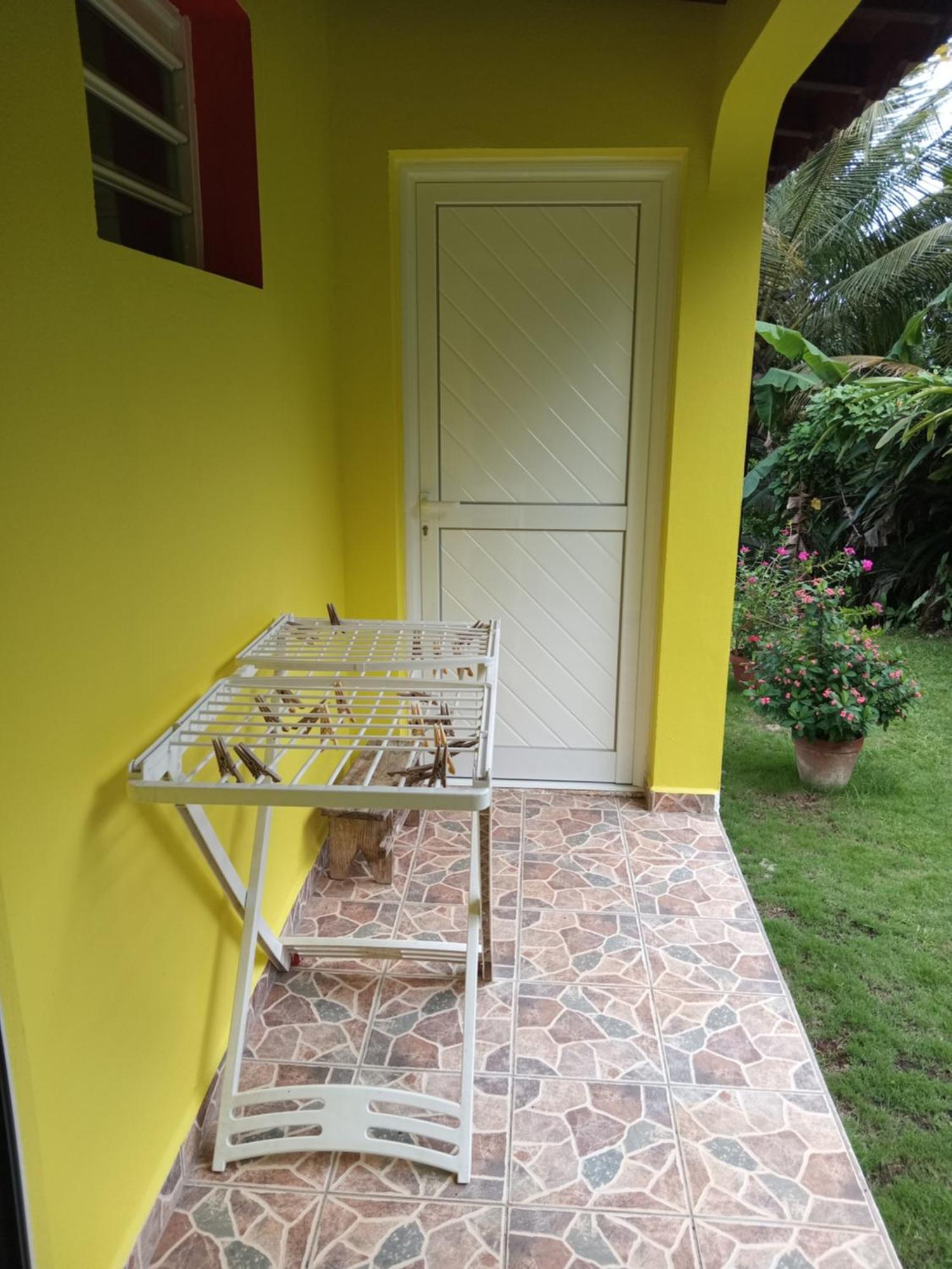 Bel Ti case dans la verdure hauteurs de Deshaies Extérieur photo